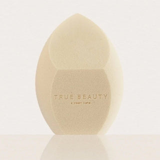 True Beauty by Aideen Kate. Beauty Blending Sponge. Super soft. Eske Beauty